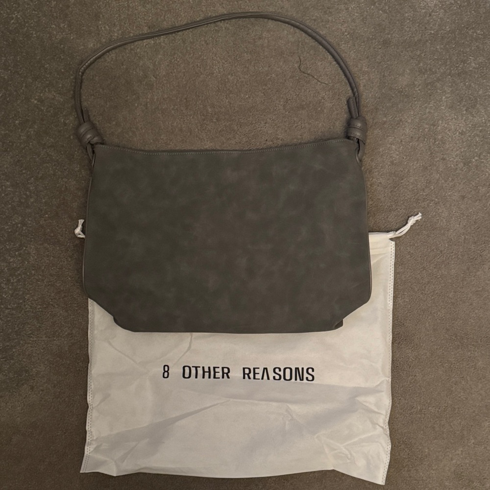 8 Other Reasons Betsy Slouch Tote in Stone